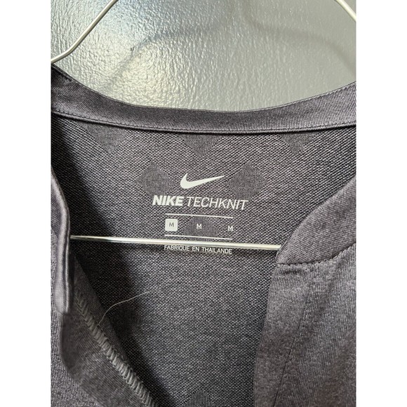 Nike Womens Top M Gray Geometric TechKnit V-Neck Golf Shirt - Picture 2 of 3